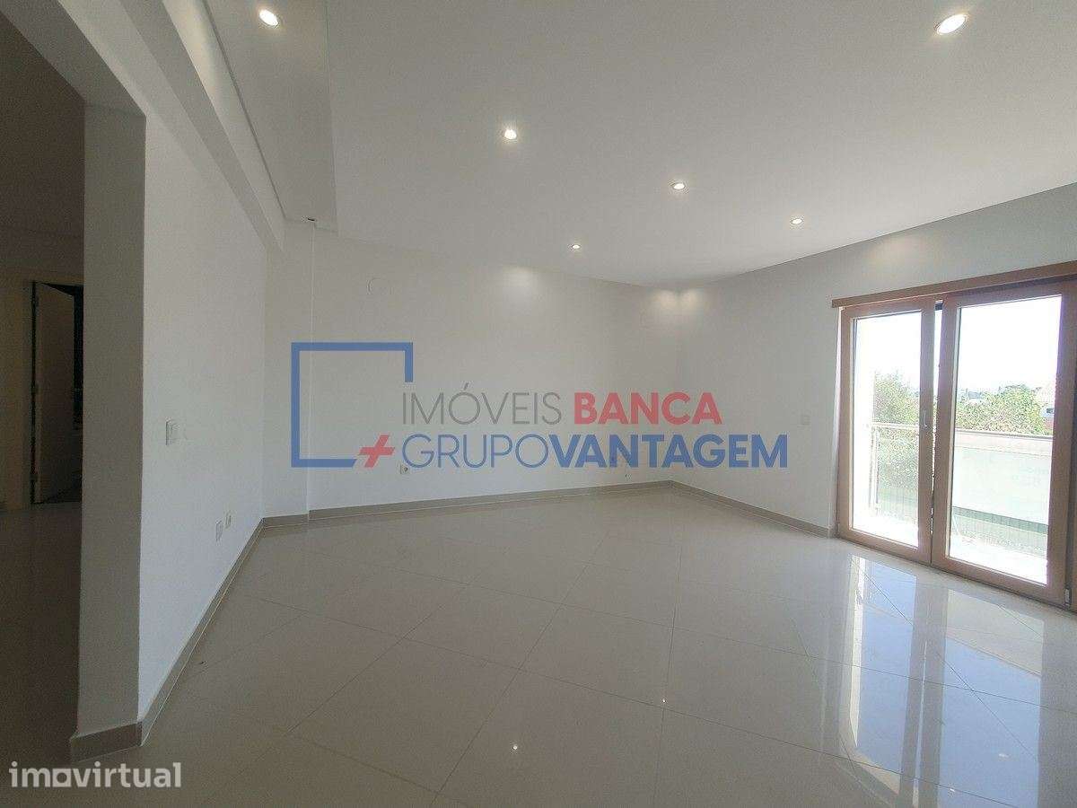 Apartamento T3 no Pinhal Novo | 168 m², Suite e Arrecadação - Grande imagem: 2/28