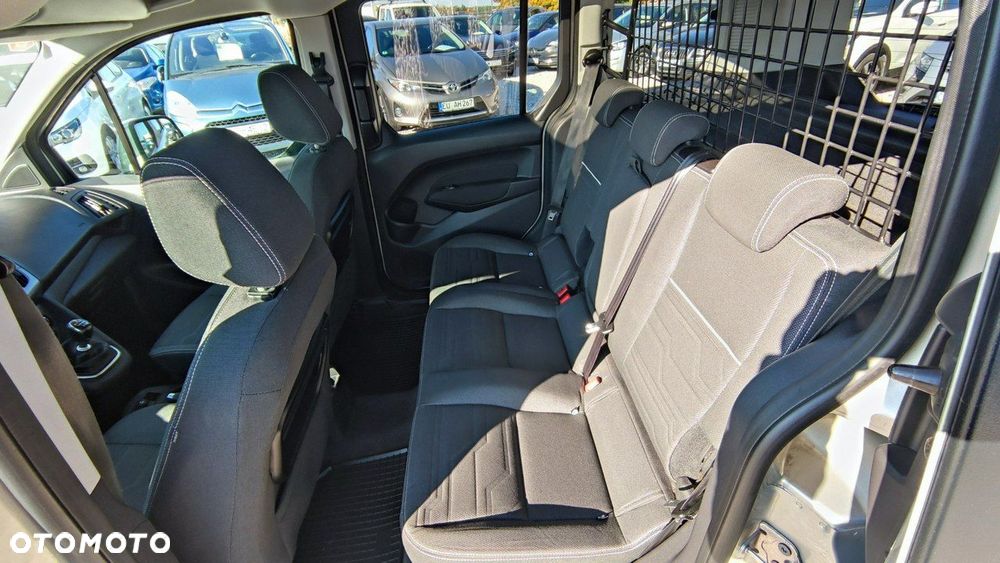 Ford Tourneo Connect - 24