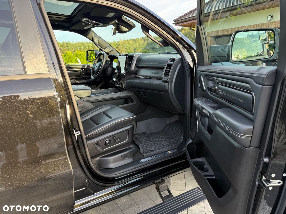 RAM 1500 5.7 Crew Cab Limited - 26