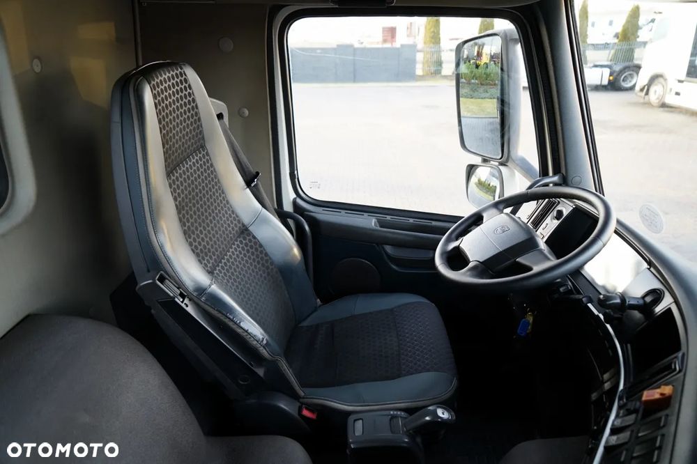 Volvo FM 380 / PEŁNY ADR  / KABINA DZIENNA / I-SHIFT / 13 LITROWY / - 27