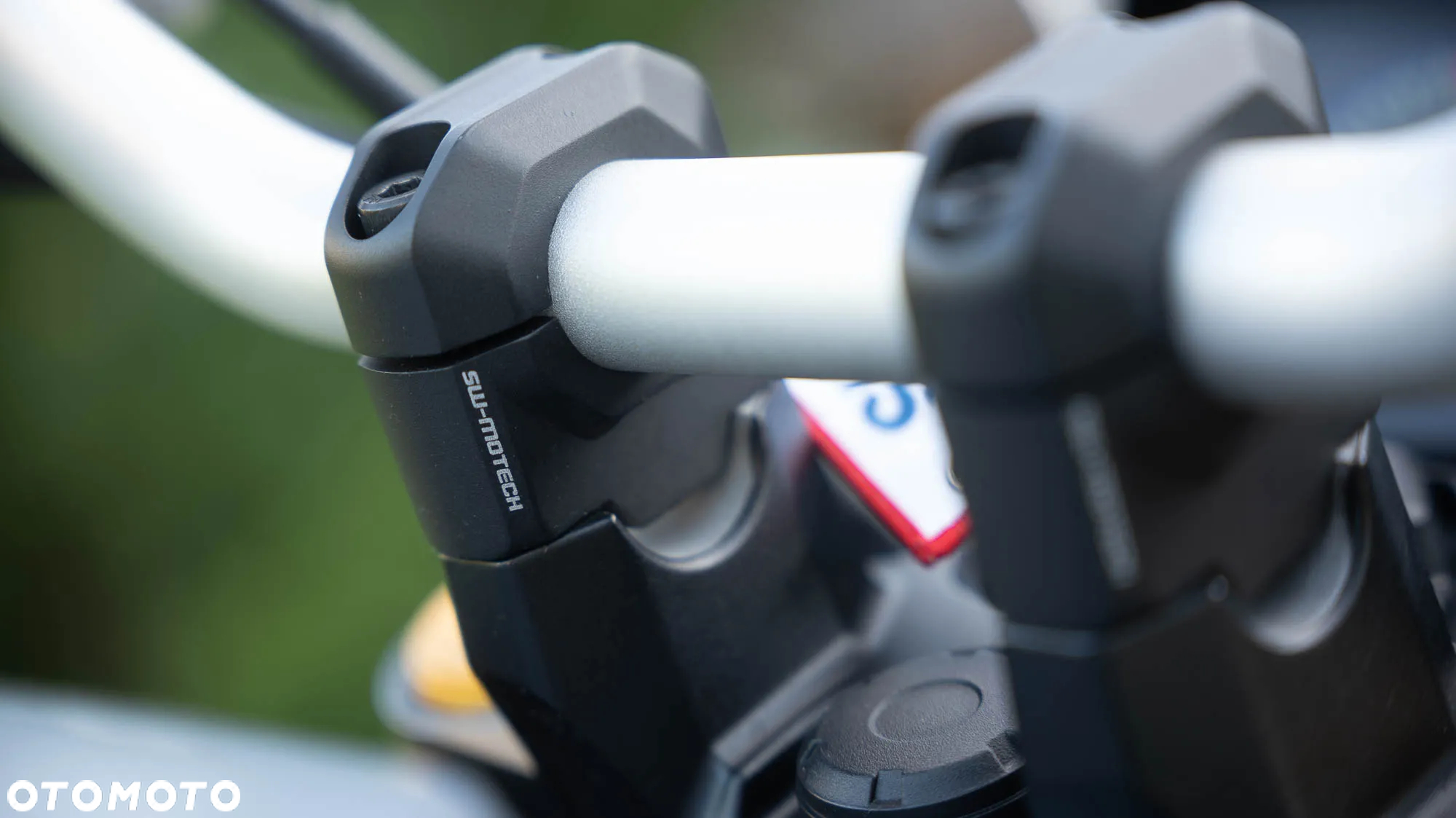 Suzuki V-STROM - 10