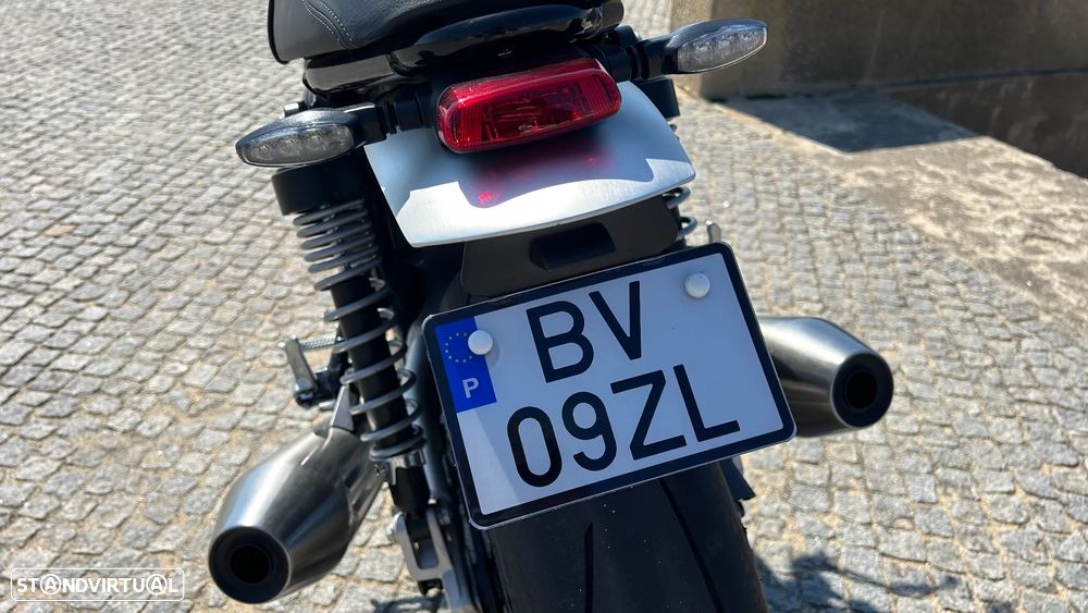 Triumph Speed Twin 1200 - 11