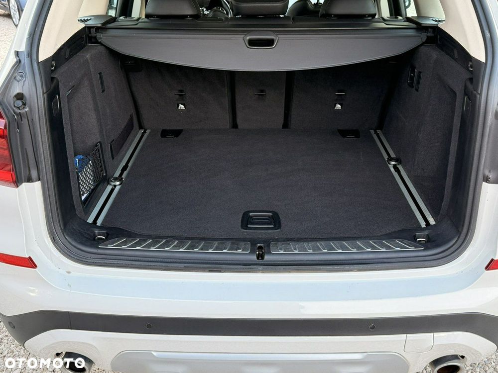 BMW X3 xDrive20d xLine - 19
