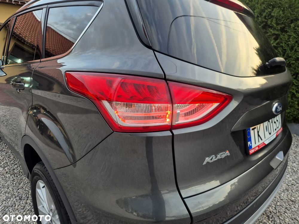 Ford Kuga 2.0 TDCi 2x4 Titanium - 17