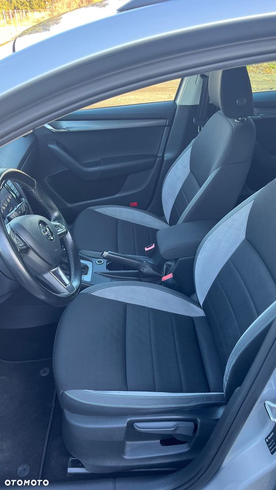 Skoda Octavia 2.0 TDI (Green tec) DSG Joy - 12