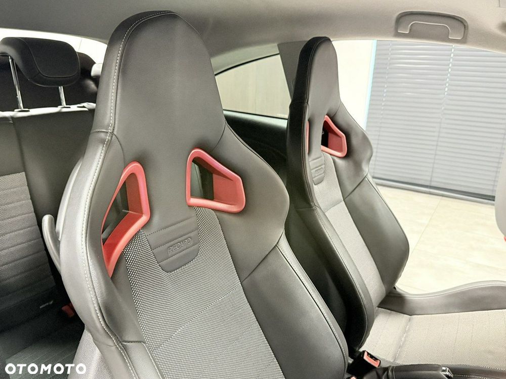 Opel Corsa 1.6 Turbo OPC - 13