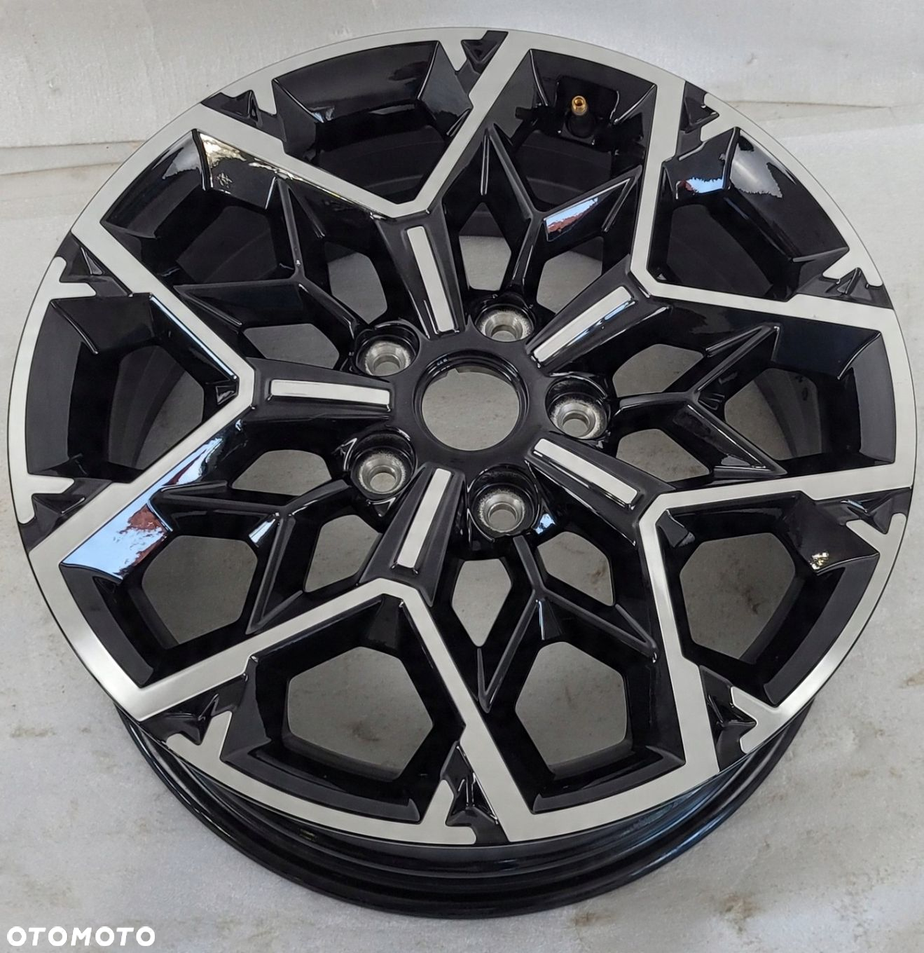 FELGA KIA CEED III PROCEED GT 7X17 ET53 5X114,3 67,1 52910-J7BA0 - 6