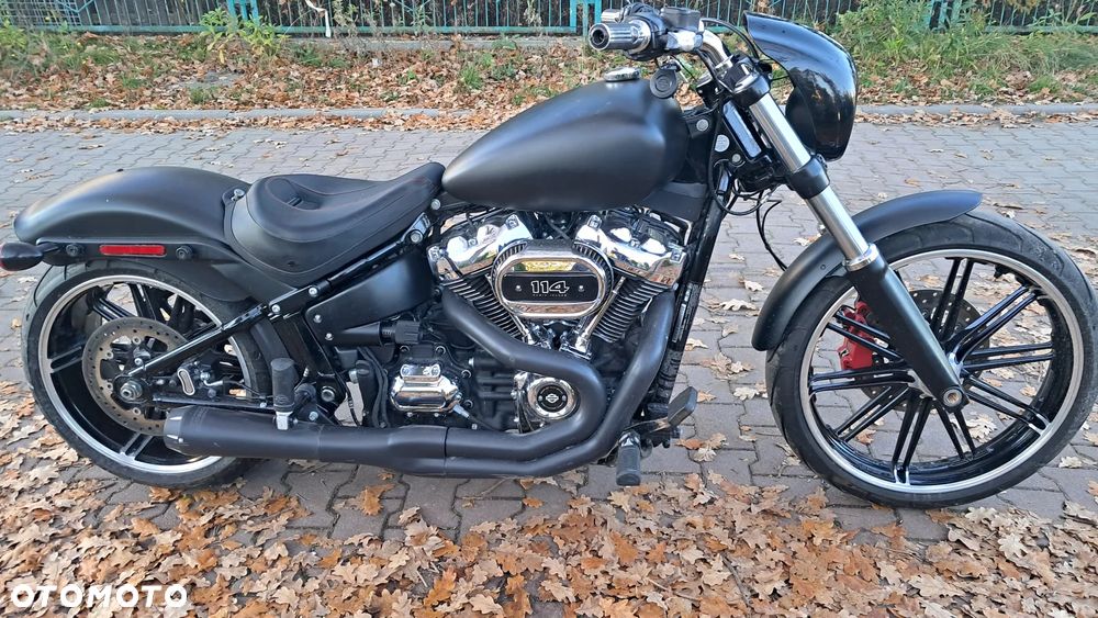 Harley-Davidson Softail Breakout - 2