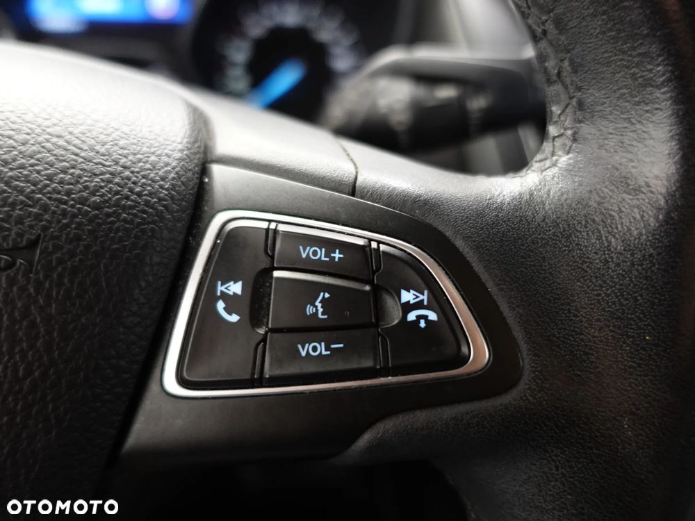 Ford Focus 1.0 EcoBoost Edition - 39