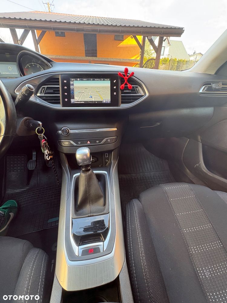 Peugeot 308 - 15