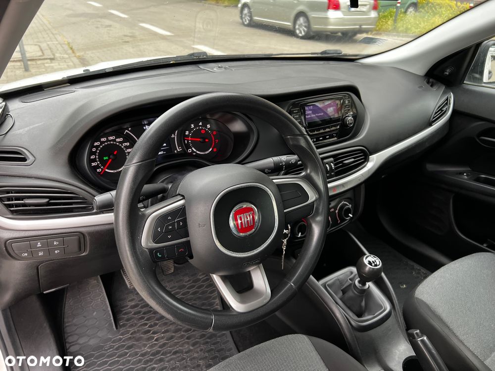 Fiat Tipo 1.4 16V Pop - 11