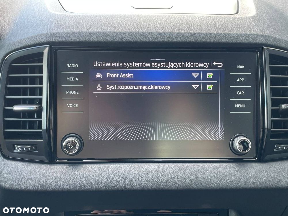 Skoda Karoq 2.0 TSI 4x4 Sportline DSG - 25