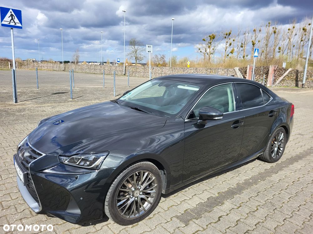 Lexus IS Business Edition - 7