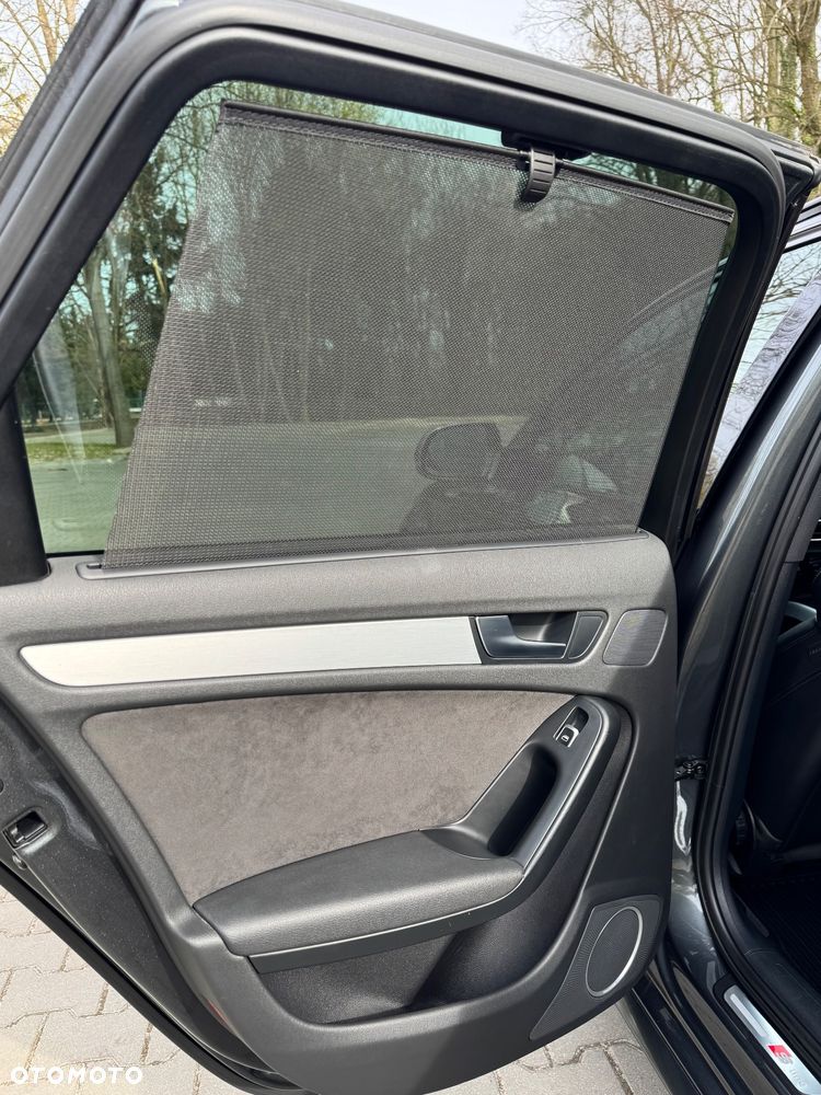 Audi A4 Avant 2.0 TDI DPF quattro S tronic S line Sportpaket - 18