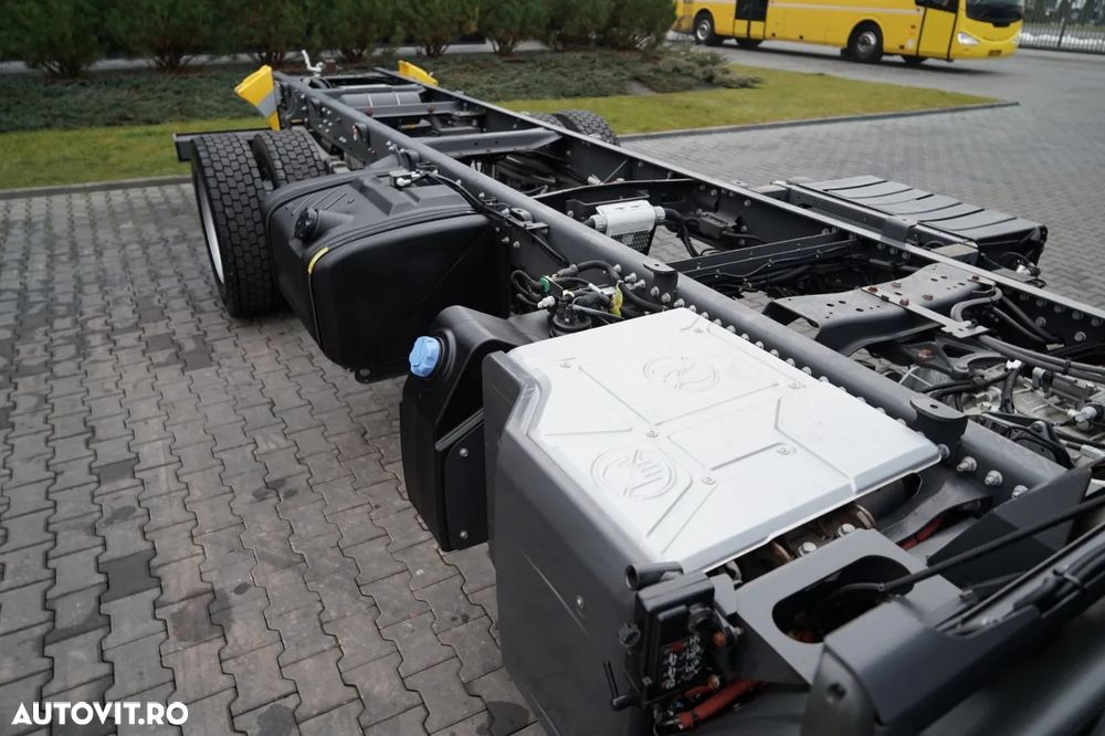 Renault D 240 / RETARDER / ȘASIU 6 M / NOU-NOUȚ / NEUTILIZAT - 16