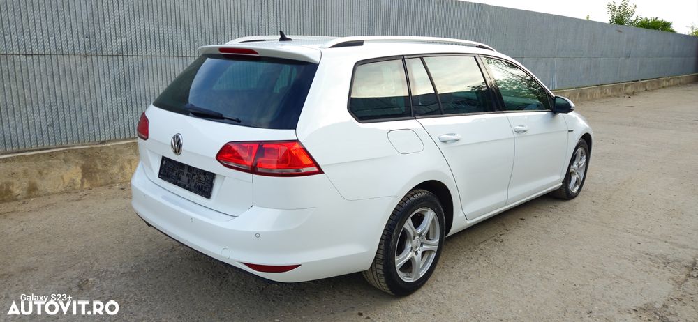 Volkswagen Golf - 4