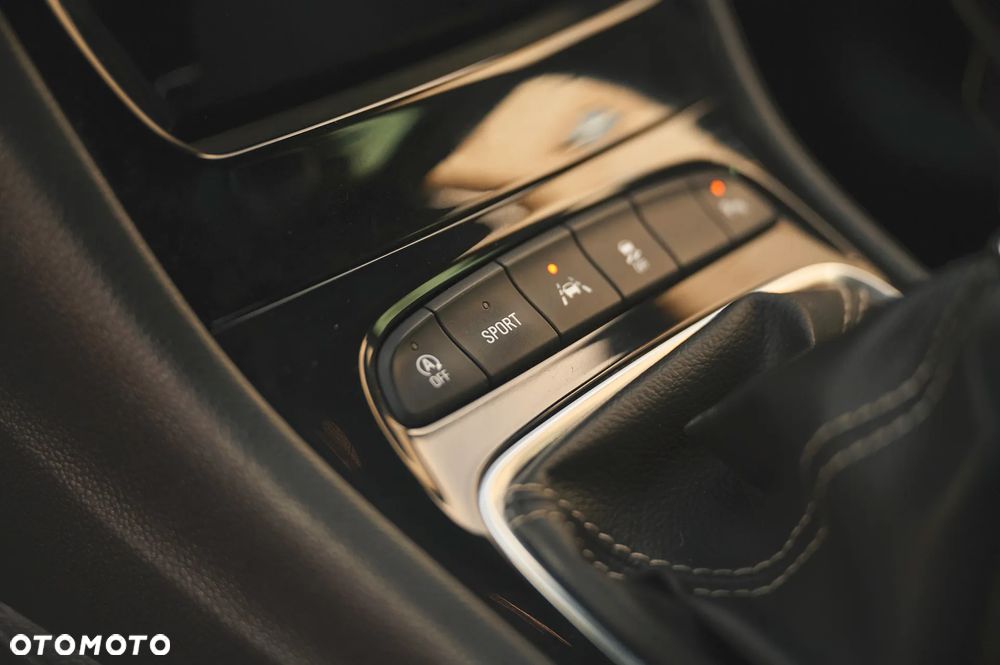 Opel Astra 1.4 Turbo Dynamic - 26