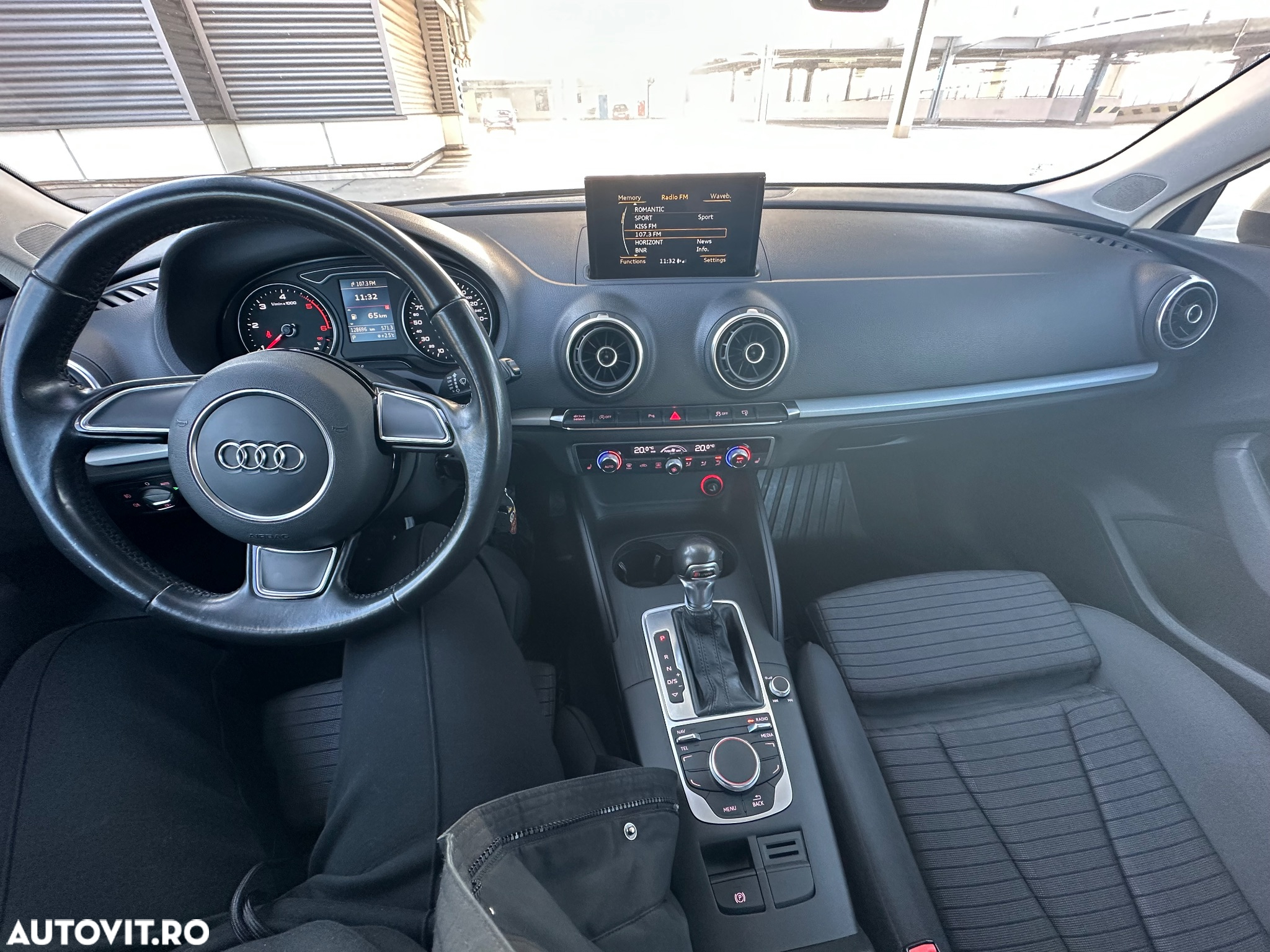 Audi A3 1.6 TDI clean Stronic Ambition - 12