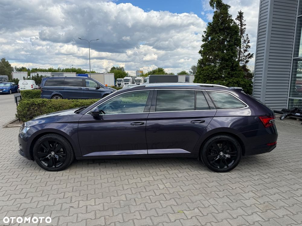 Skoda Superb 2.0 TDI SCR Style DSG - 10