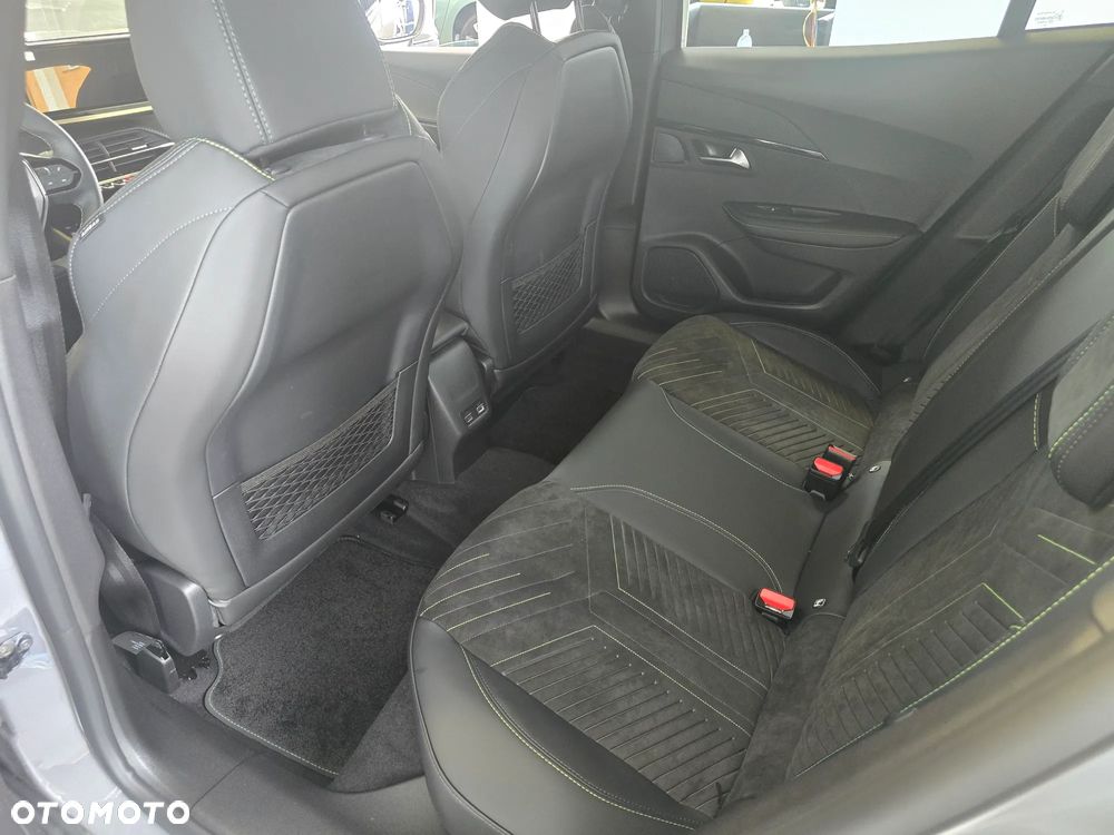 Peugeot 2008 54kWh GT - 6