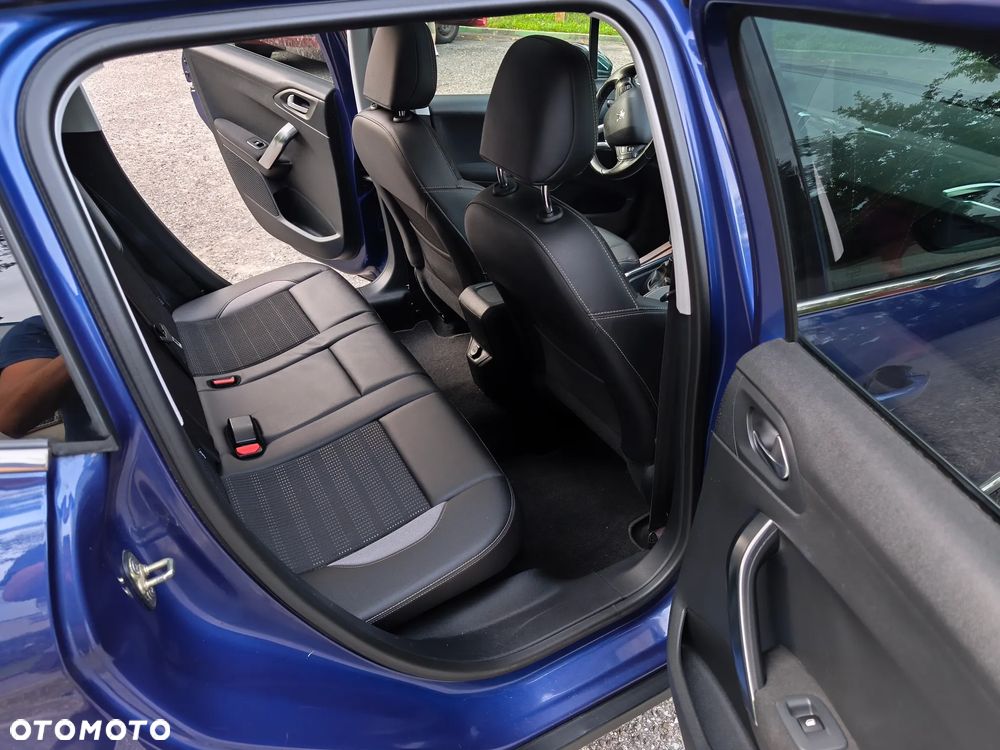 Peugeot 2008 e-HDi FAP 115 STOP & START Allure - 7