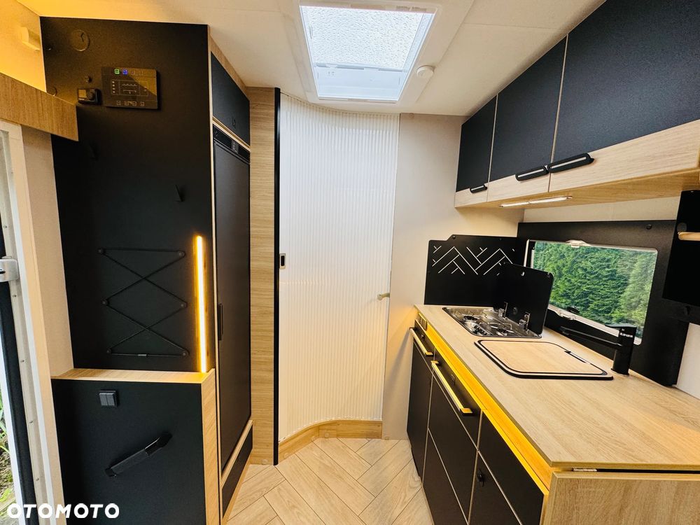 Ford Chausson 640 Titanium Line - 19