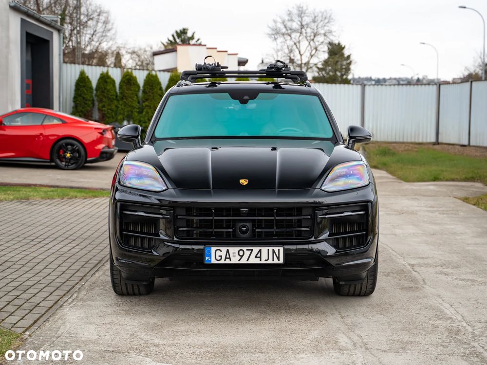 Porsche Cayenne - 4