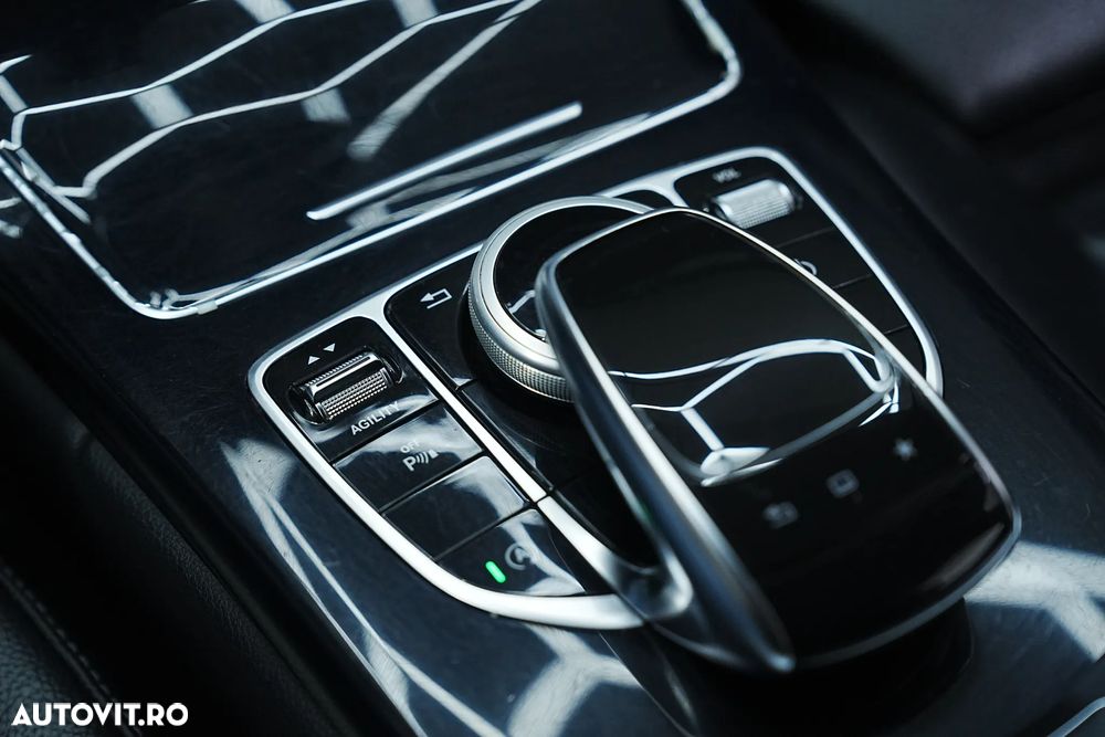 Mercedes-Benz C - 11