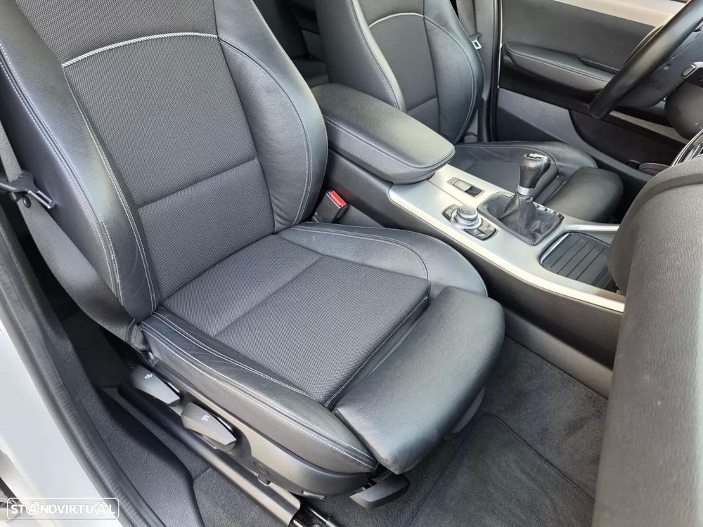 BMW X4 20 d xDrive Pack M - 28