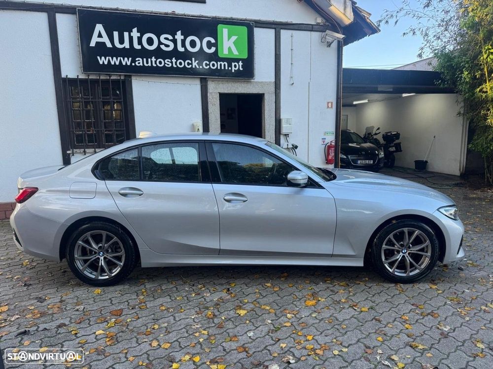 BMW 318 d Line Luxury Auto - 4