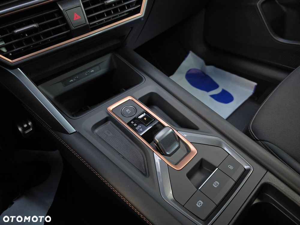 Cupra Formentor 1.5 eTSI mHEV DSG - 24