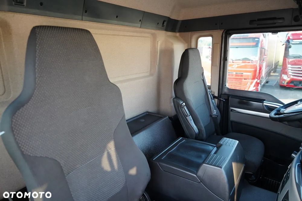 MAN TGS 35.420 / 8X4 / WYWROTKA 2 STR. / HYDROBURTA / BORDMATIC / AUTOMAT - 35
