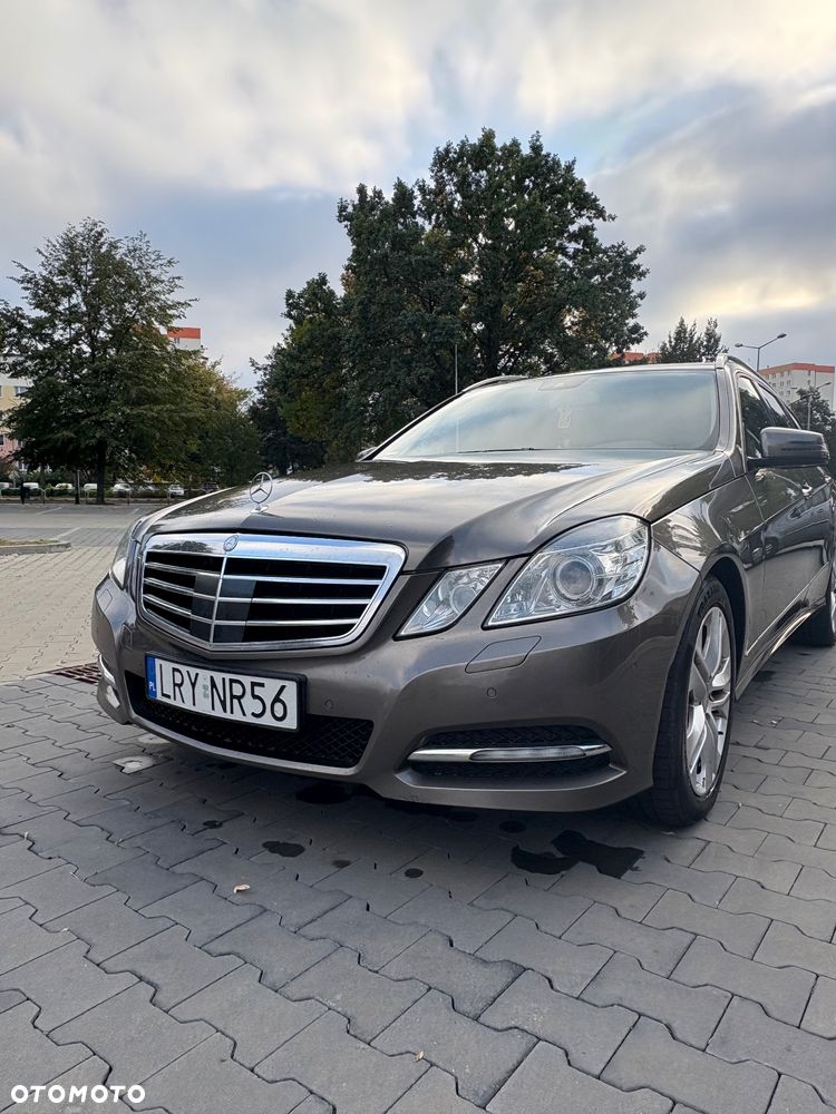 Mercedes-Benz Klasa E 350 CDI 4-Matic BlueEff Elegance - 1