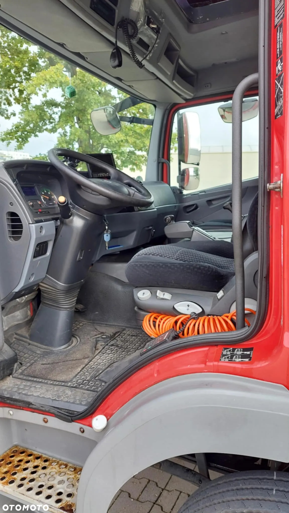 Mercedes-Benz ATEGO - 5