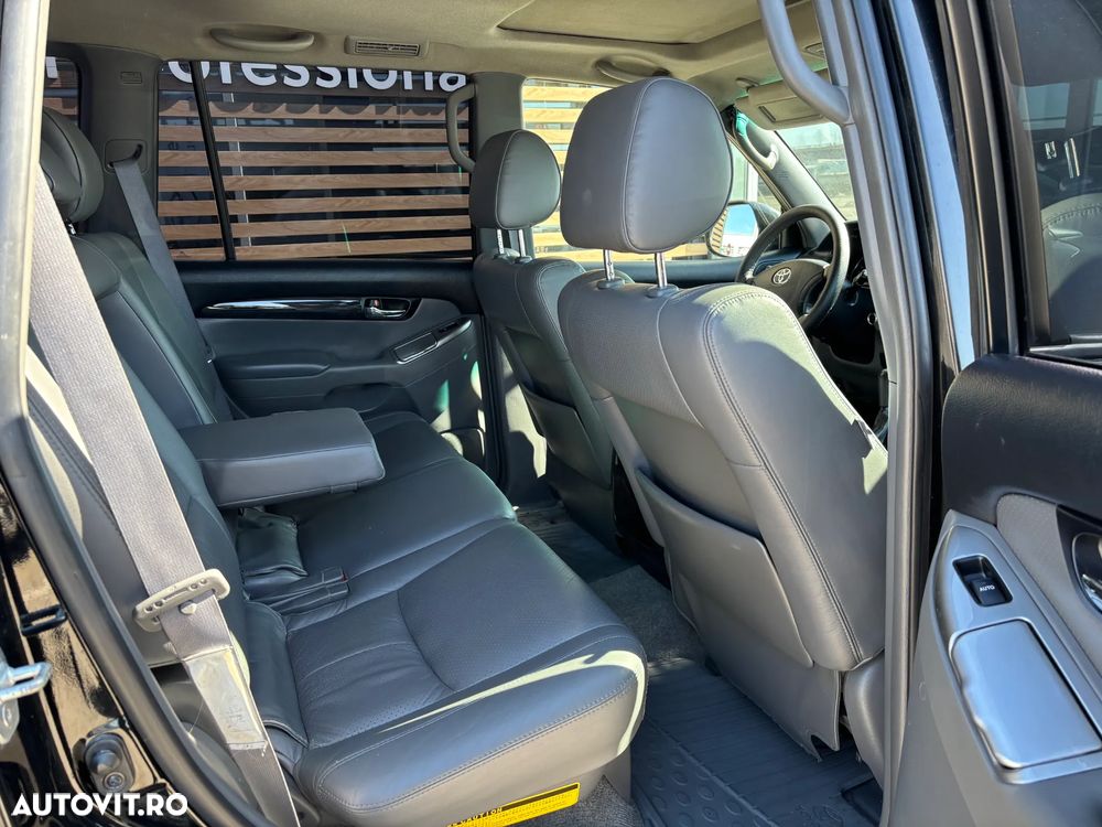 Toyota Land Cruiser 3.0l Turbo D-4D A/T AVS Luxury - 9