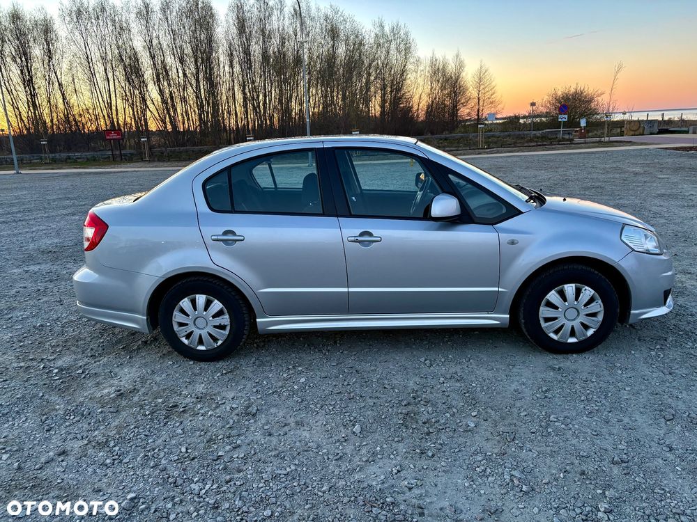 Suzuki SX4 1.6 VVT 4x2 Style - 3