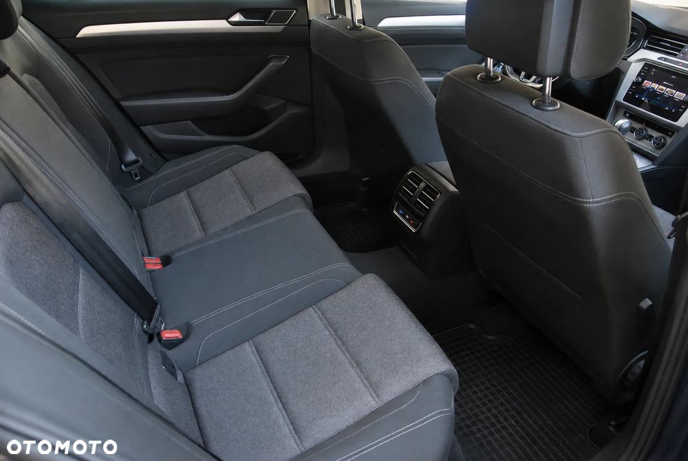 Volkswagen Passat 1.8 TSI BMT Comfortline DSG - 8