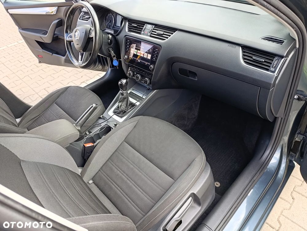 Skoda Octavia - 10