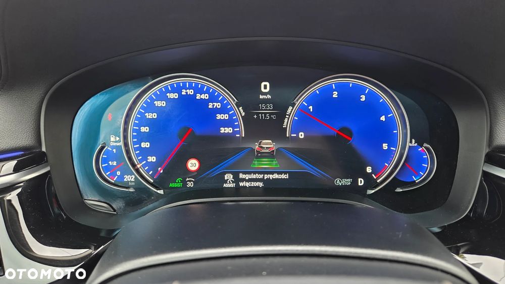 BMW Seria 5 520d Luxury Line sport - 9