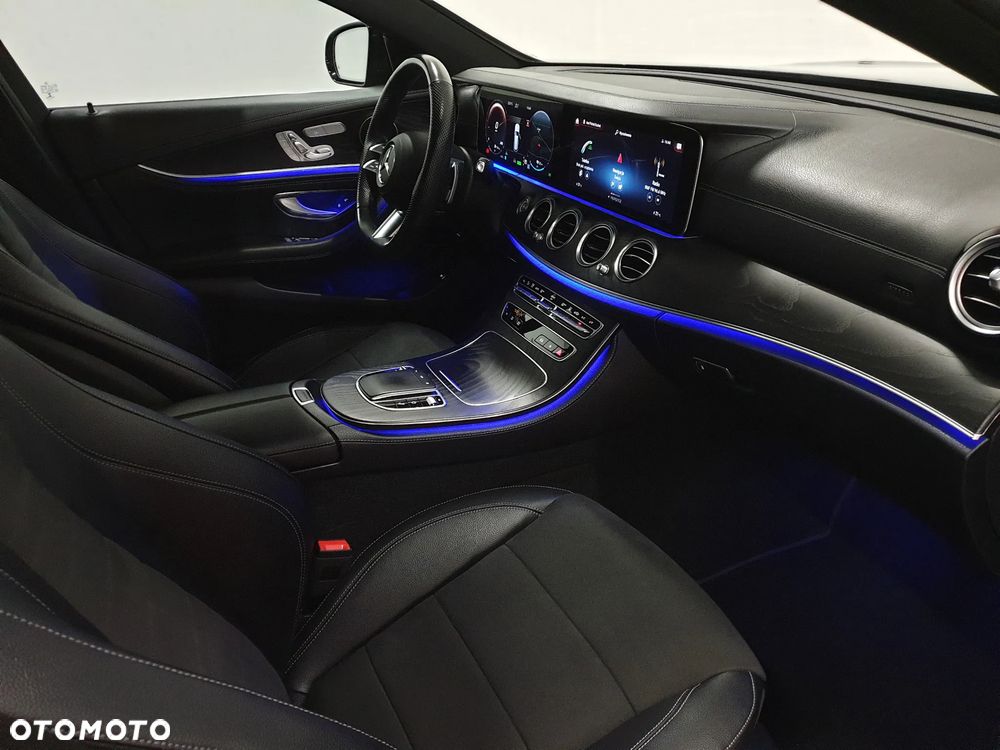 Mercedes-Benz Klasa E 300 de 4Matic 9G-TRONIC AMG Line - 28