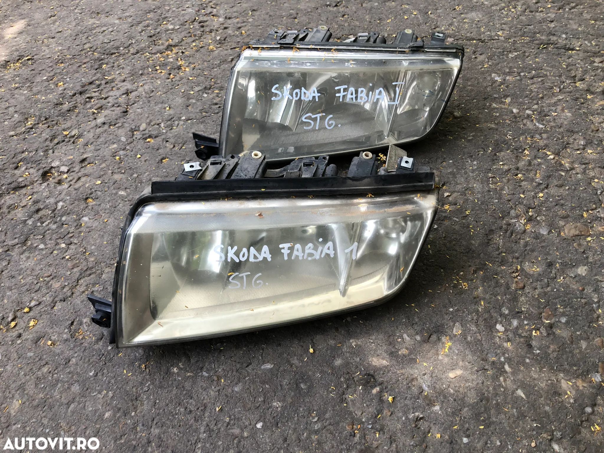 Far stanga/far dreapta Skoda Fabia 1 halogen - 1