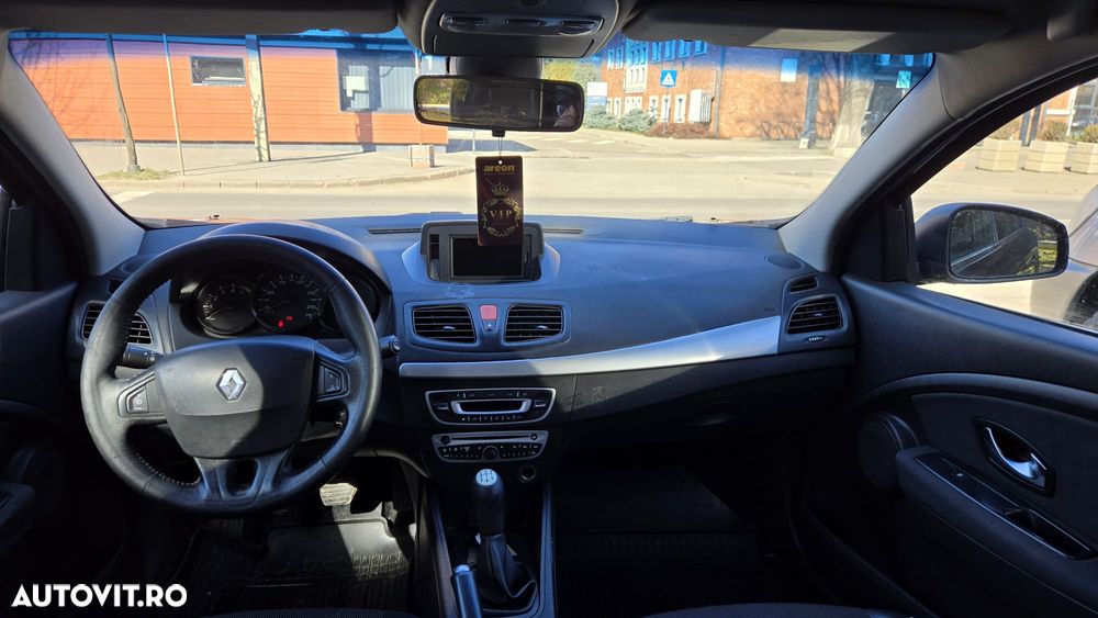 Renault Fluence 1.5dCi Dynamique - 9