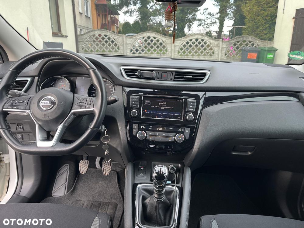 Nissan Qashqai 1.3 DIG-T Acenta - 17
