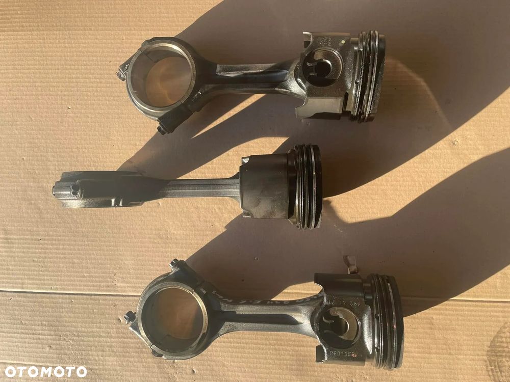 Scania NGS R410/450 Tłok Silnika - 2