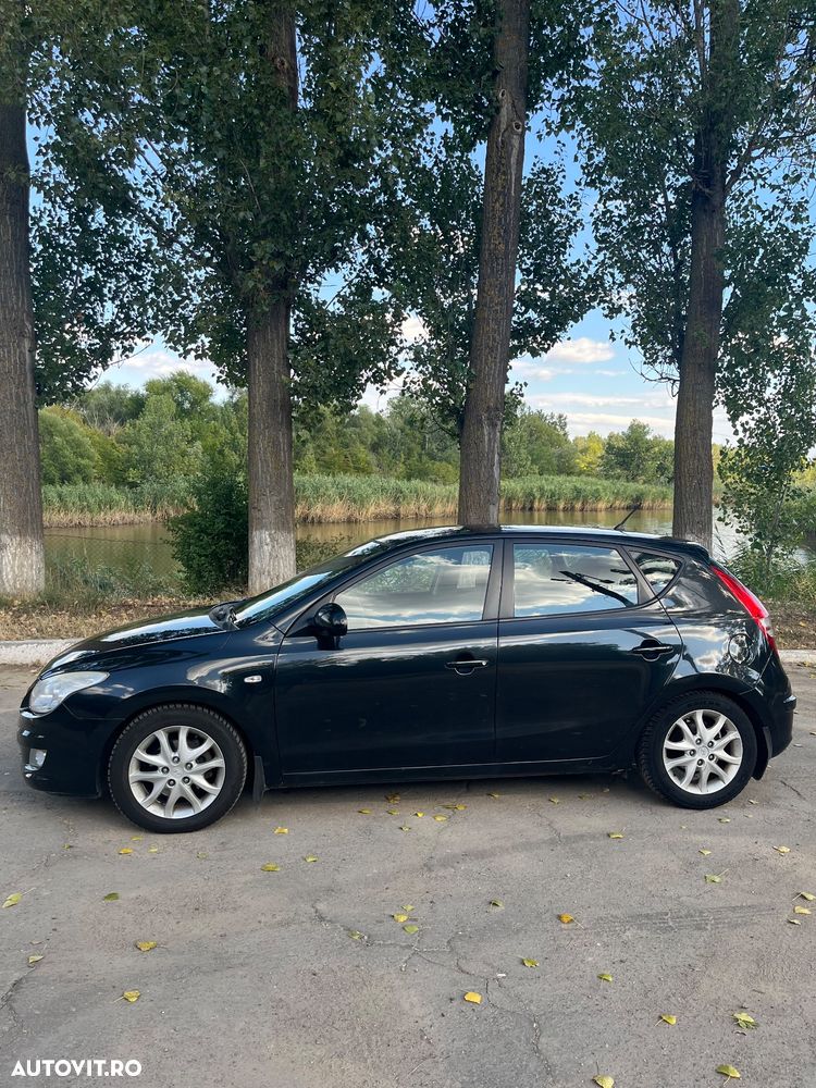 Hyundai i30 1.6 CRDI Classic - 3