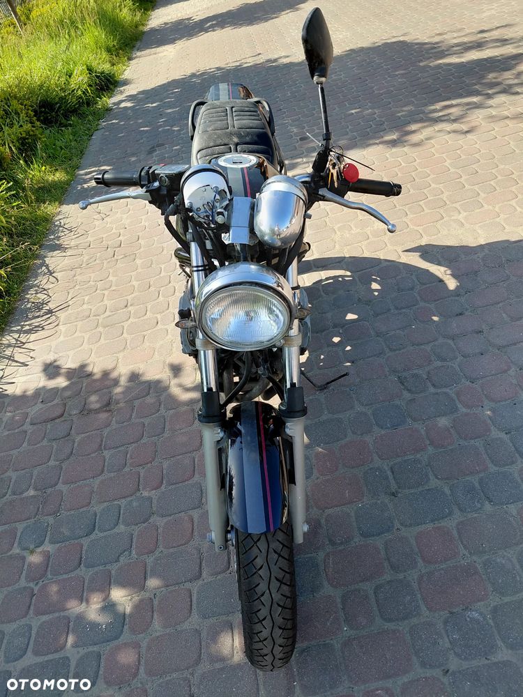 Yamaha XJ - 8
