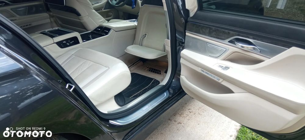 BMW Seria 7 750Li xDrive Edition Exclusive - 7