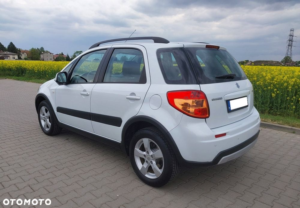 Suzuki SX4 1.6 Comfort - 12
