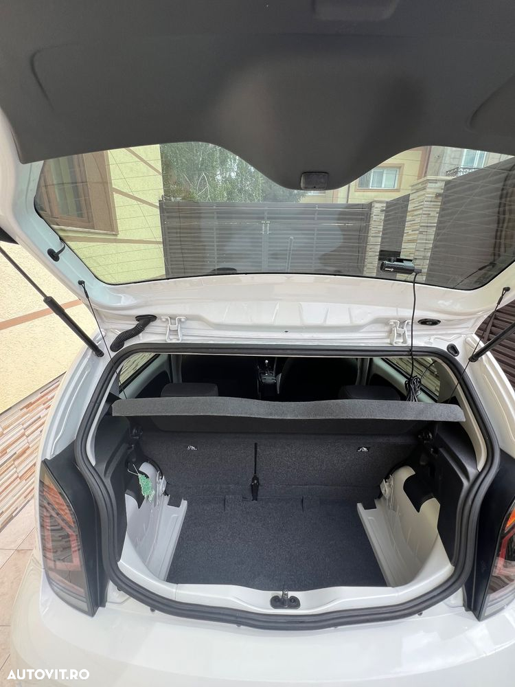 Volkswagen up! - 10