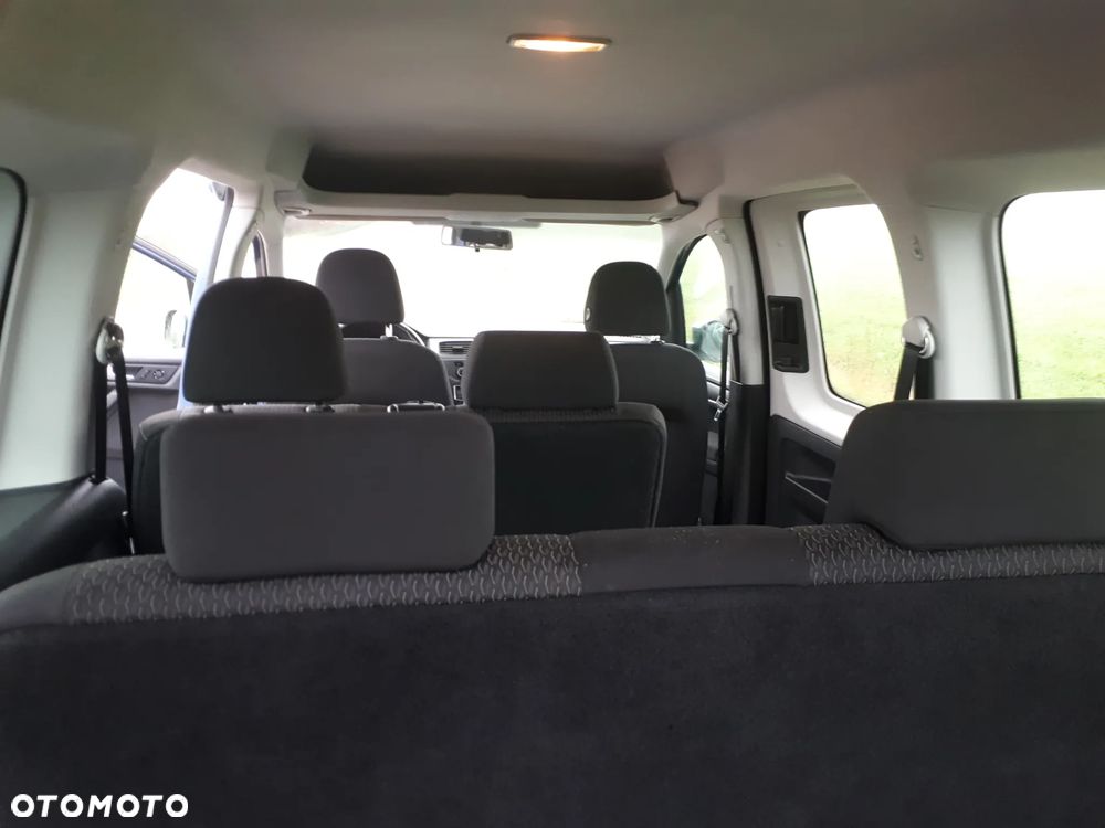 Volkswagen Caddy Maxi 2.0 TDI Comfortline - 7